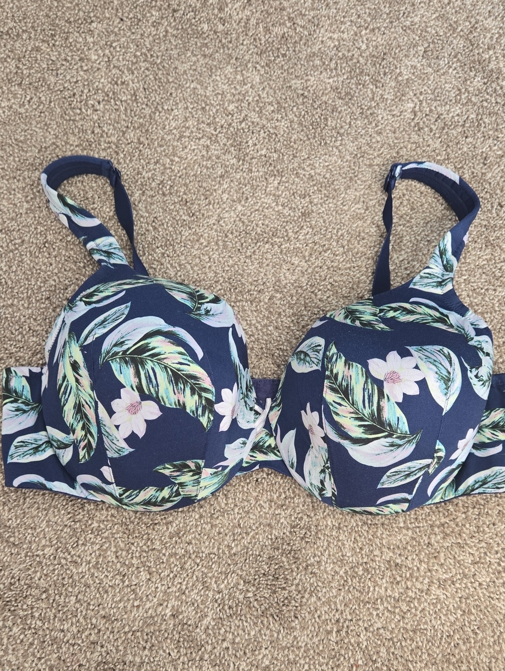 Cacique Bra Size 44C